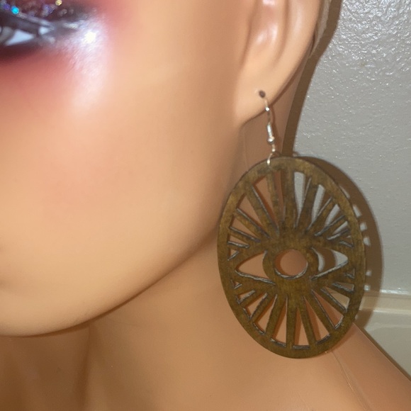 Crafted Wooden earrings - Picture 3 of 4